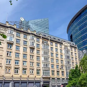 Doubletree By Hilton Brussels فندق