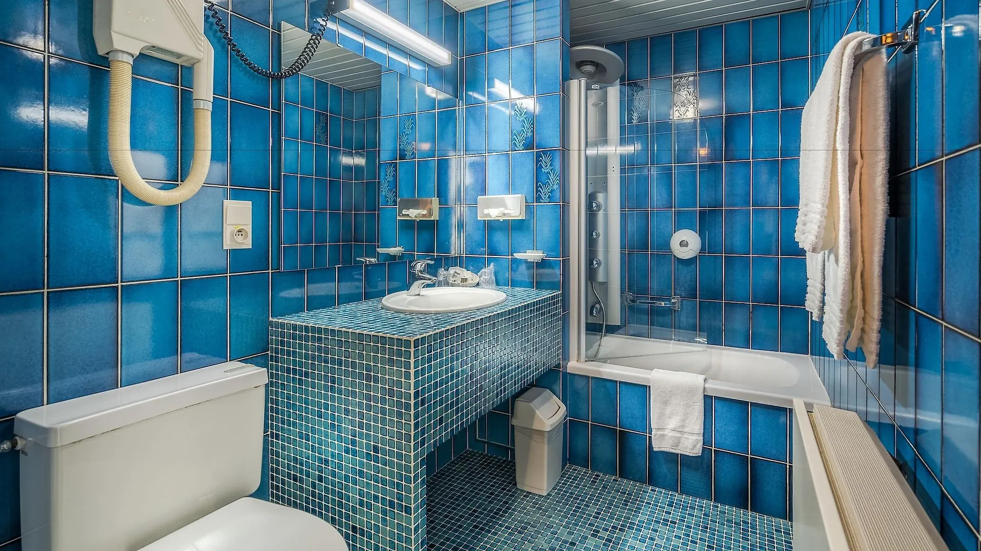 Hotel 322 Lambermont Brussels Schaerbeek