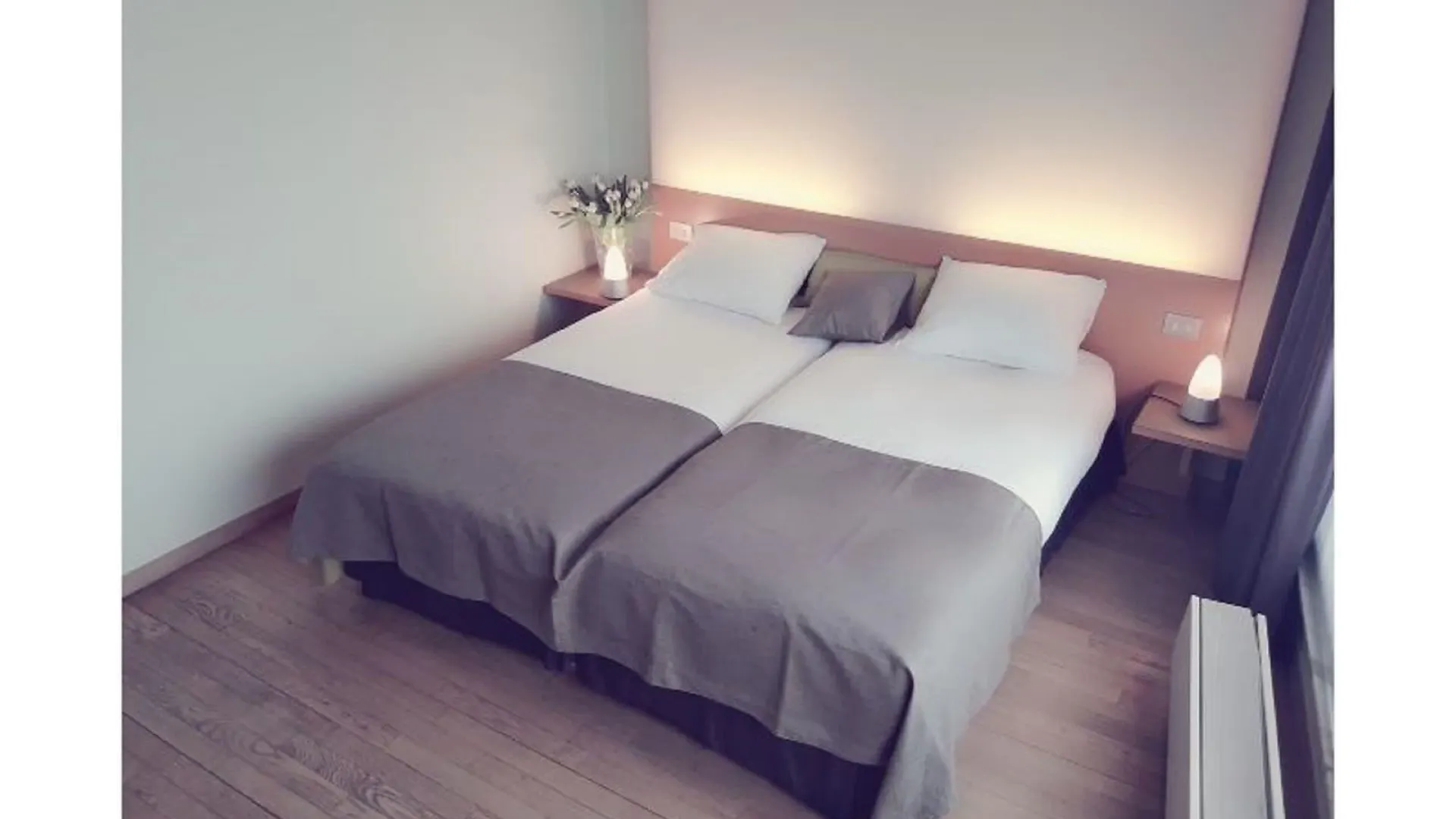 Hotel 322 Lambermont Brussels Schaerbeek 3*,  Belgique